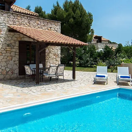 Boschetto Village Ξενοδοχείο 4*